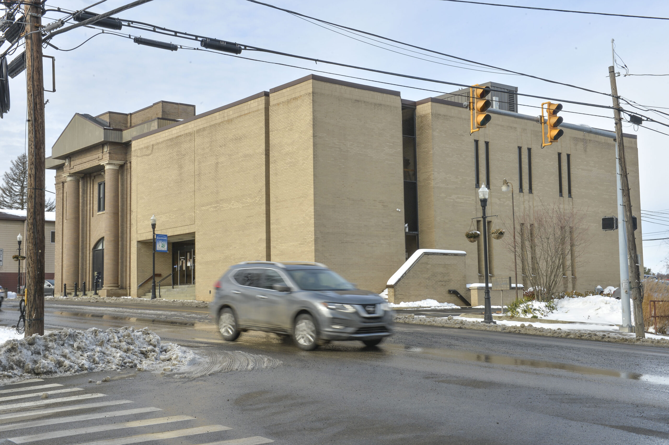 Courthouse Annex reopens to walk-in traffic